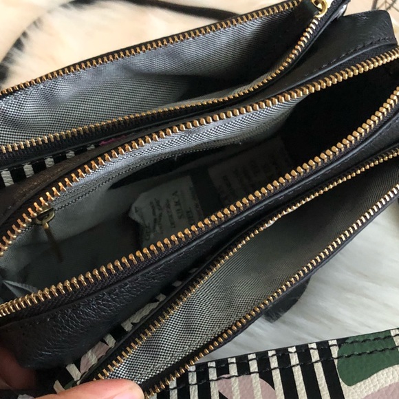 Fossil Floral Crossbody - Picture 5 of 8